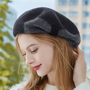 Wool Beret hat black grey new with tag